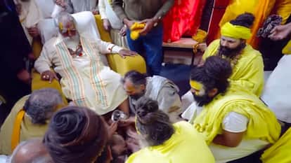 Mahant Nritya Gopaldas Visits Vrindavan Ashram Warm Welcome by Saint Premanand