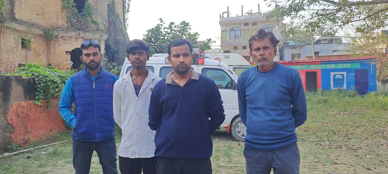 मढ़ौरा थाना क्षेत्र के टेहटी डबरा नदी पुल के पास हुआ सड़क हादसा।