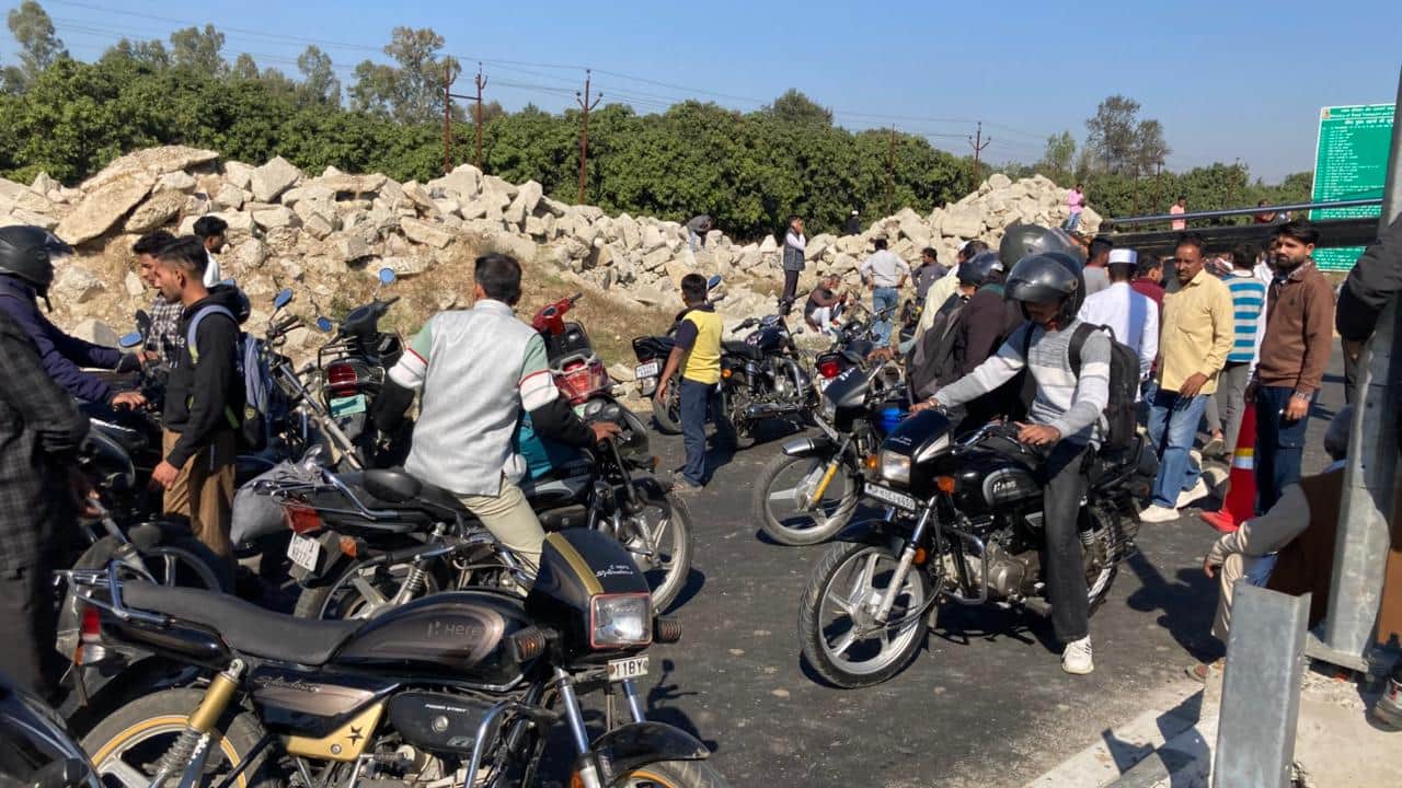 Horrific accident: The dumper was loaded with minerals, death wreaked havoc on the family, seven people died