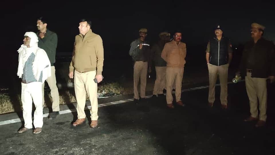 Six people died in a road accident in Sambhal