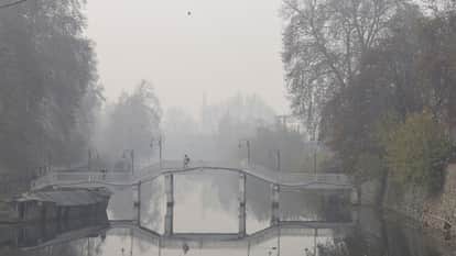 श्रीनगर में कड़ाके की सर्दी