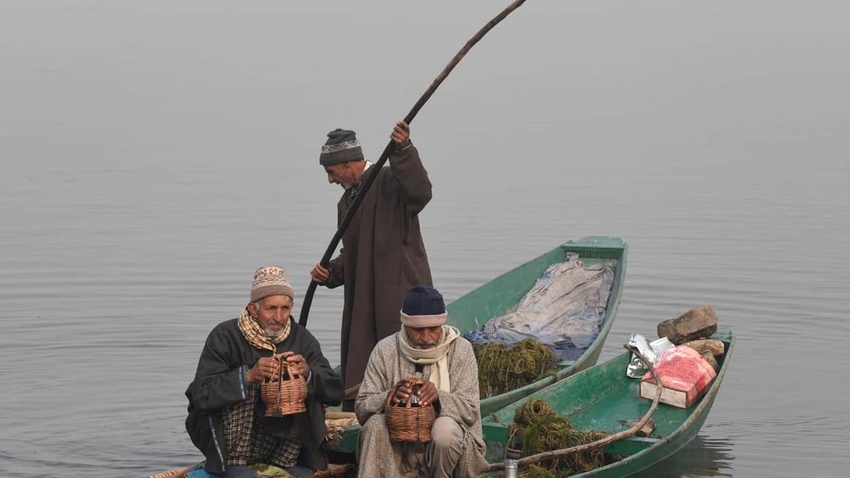 Cold breaks 18-year record in Srinagar and Qazigund