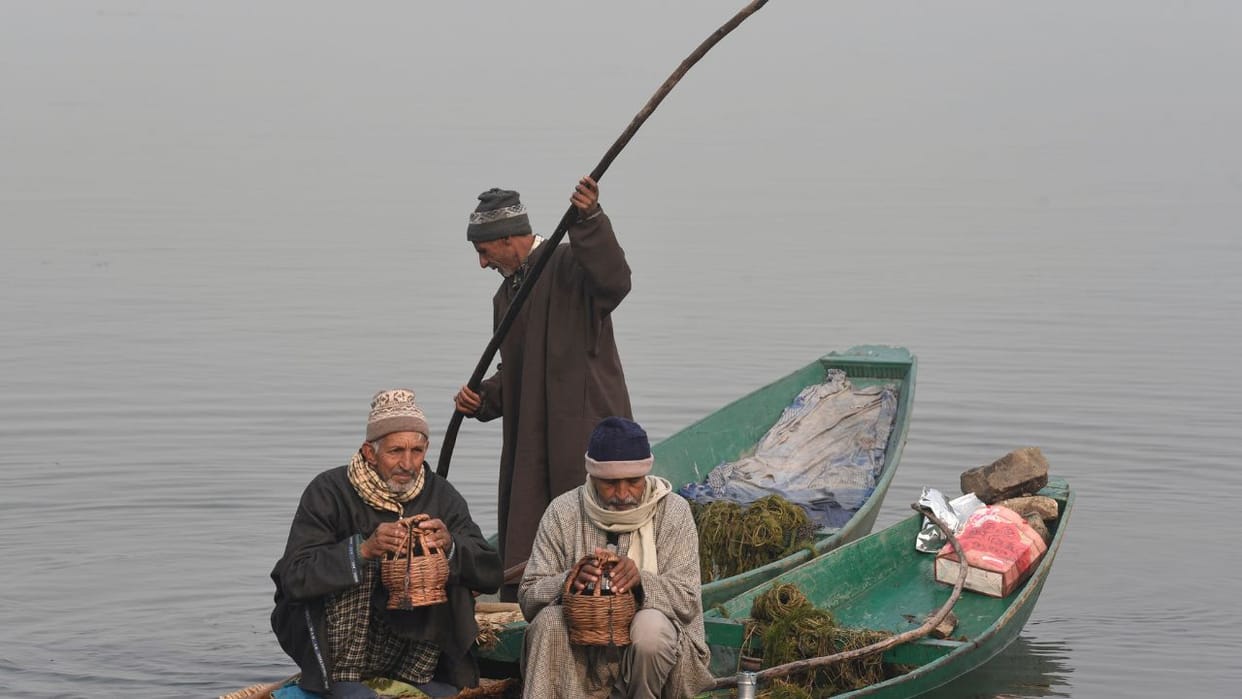 Minimum temperatures increased in most places in Kashmir.