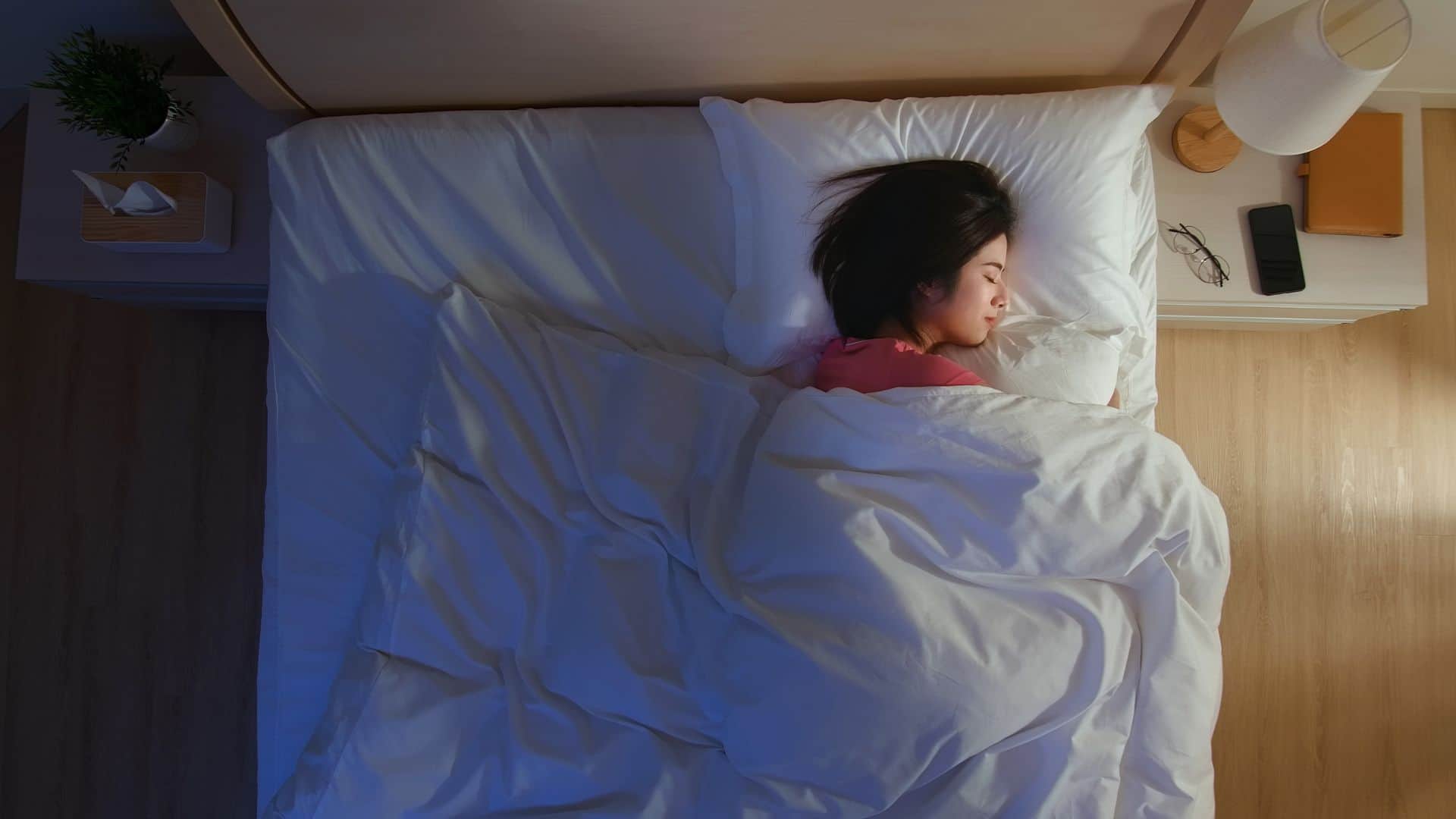 Very few people will know these four benefits of sleeping under a blanket in hindi
