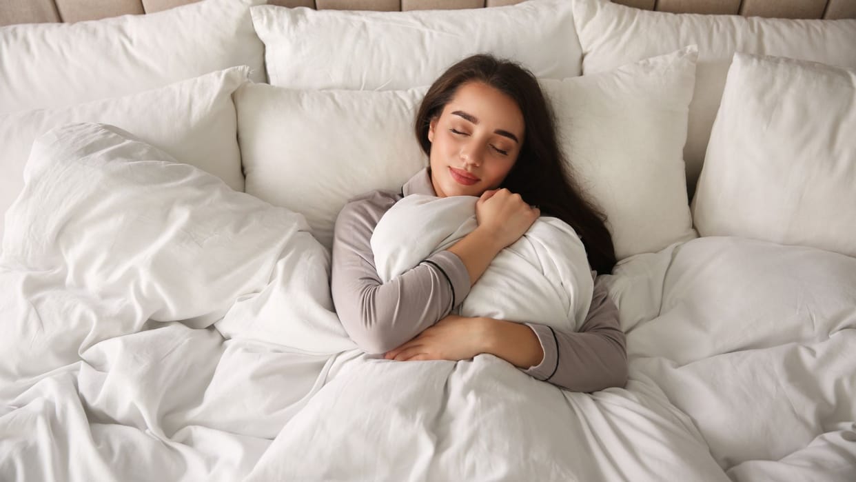 How Often Should Wash Quilts and Bedding in Winter Rajai Bistar Kab Dhona Chahiye