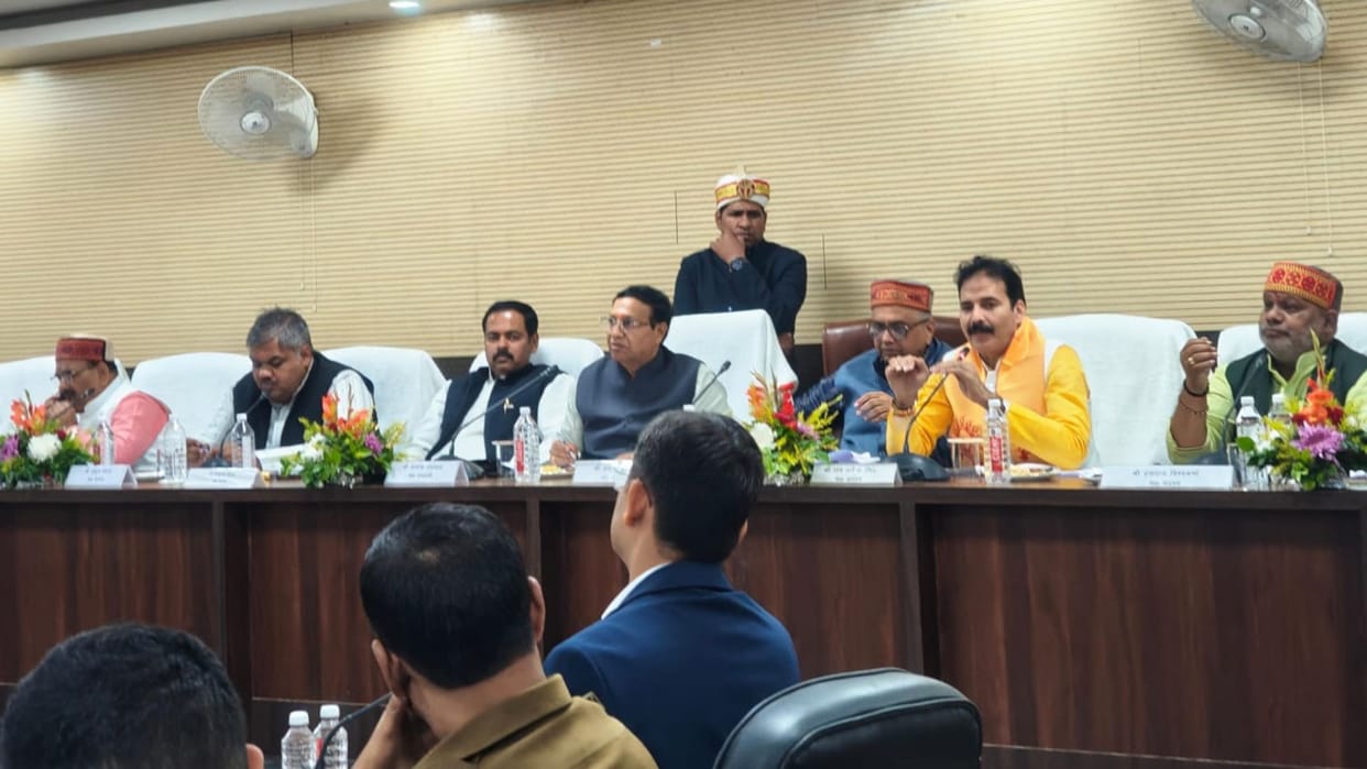 Chairman reviewed development Works in varanasi