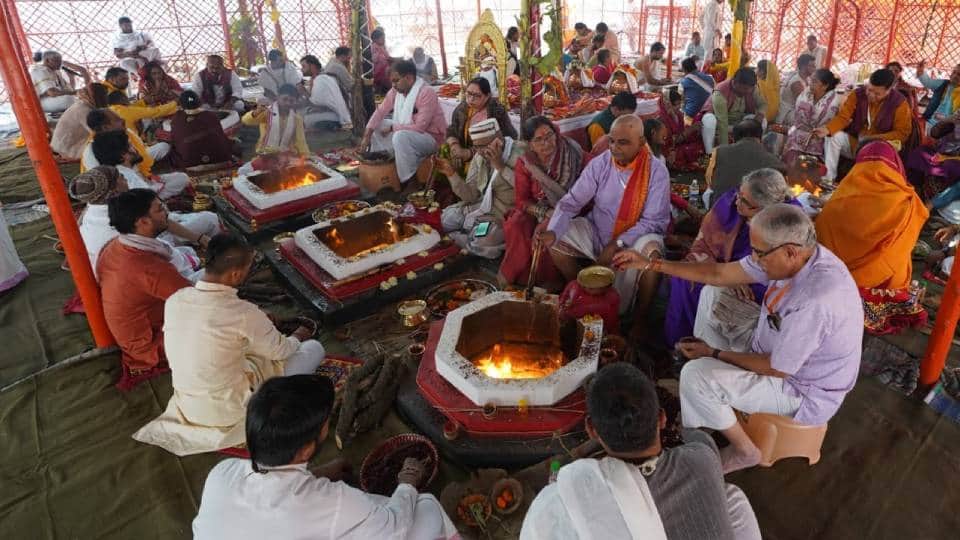Acharya Mandal chanted 2.33 lakh mantras during flag hoisting ceremony at Ram Temple in ayodhya
