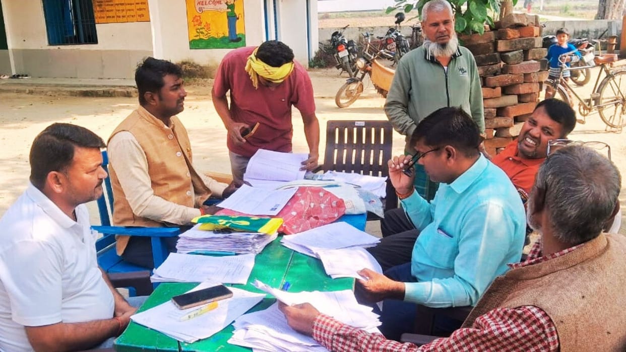SIR Voter List 51303 voters marked dead 82106 permanently transferred Azamgarh figures