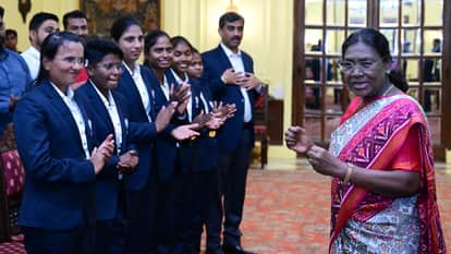 Womens cricket team for blind meets President Murmu after WC victory