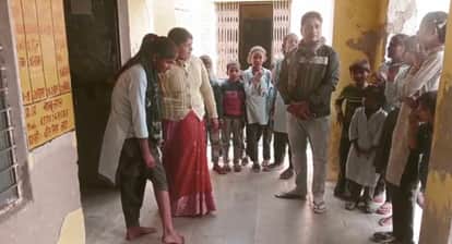 female dog attack halena school children teachers 27 injured bharatpur