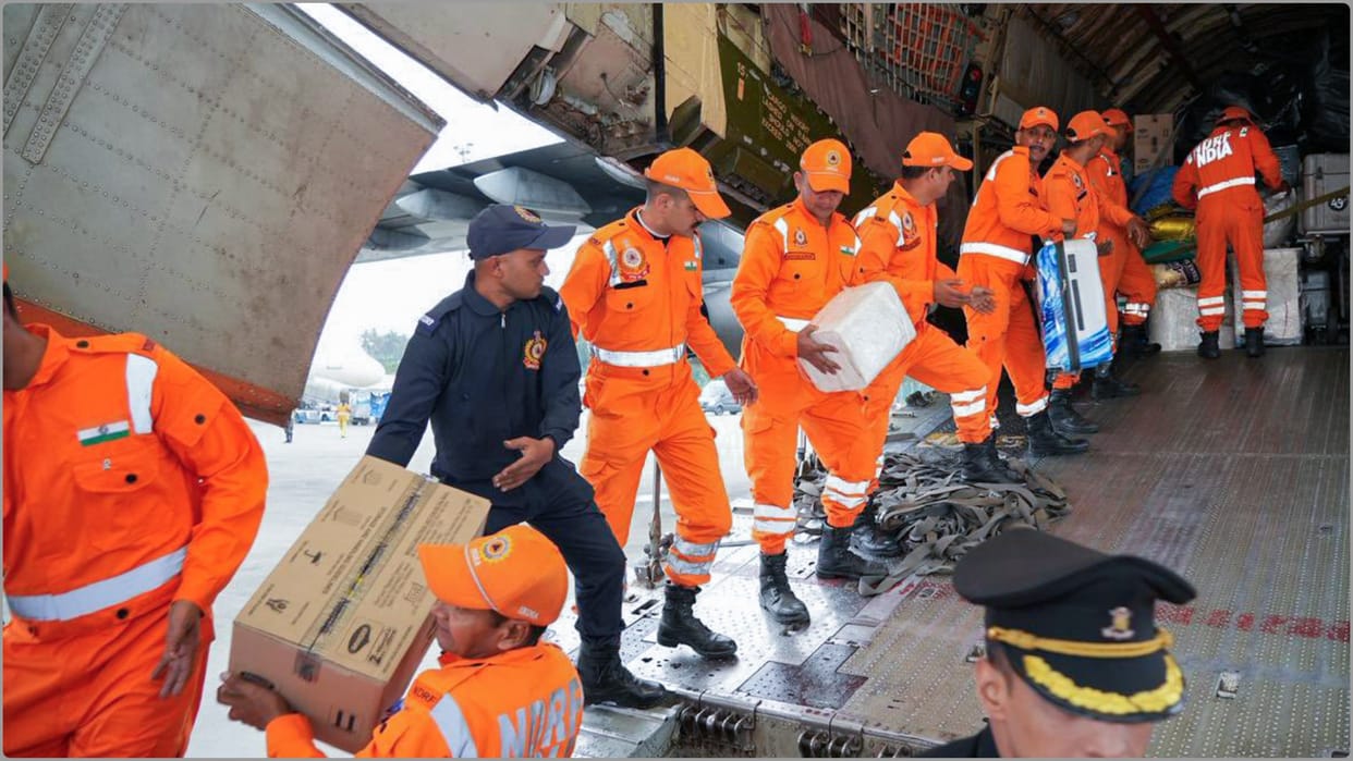 Indian forces evacuate 9-month pregnant woman in flood-hit Lanka amidst intensified rescue ops