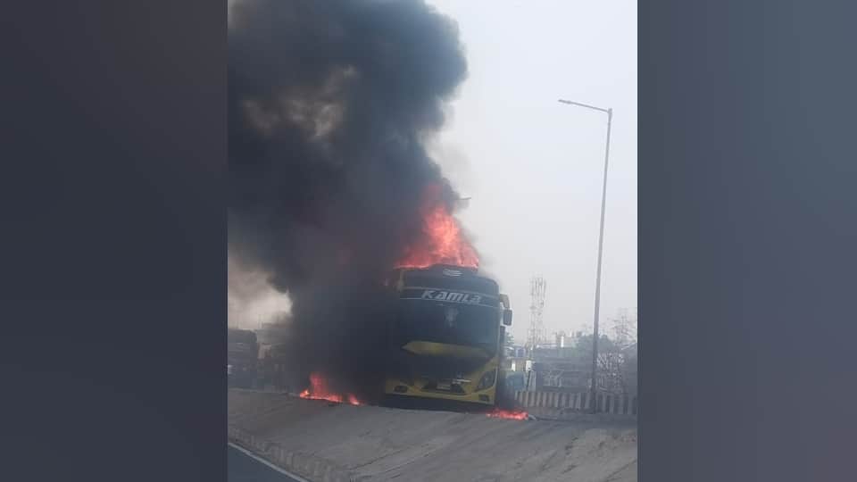 The bus lacked fire extinguishing equipment An AC bus Fire on highway in kanpur
