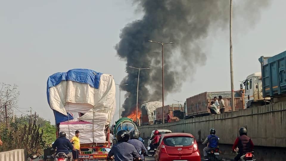 The bus lacked fire extinguishing equipment An AC bus Fire on highway in kanpur