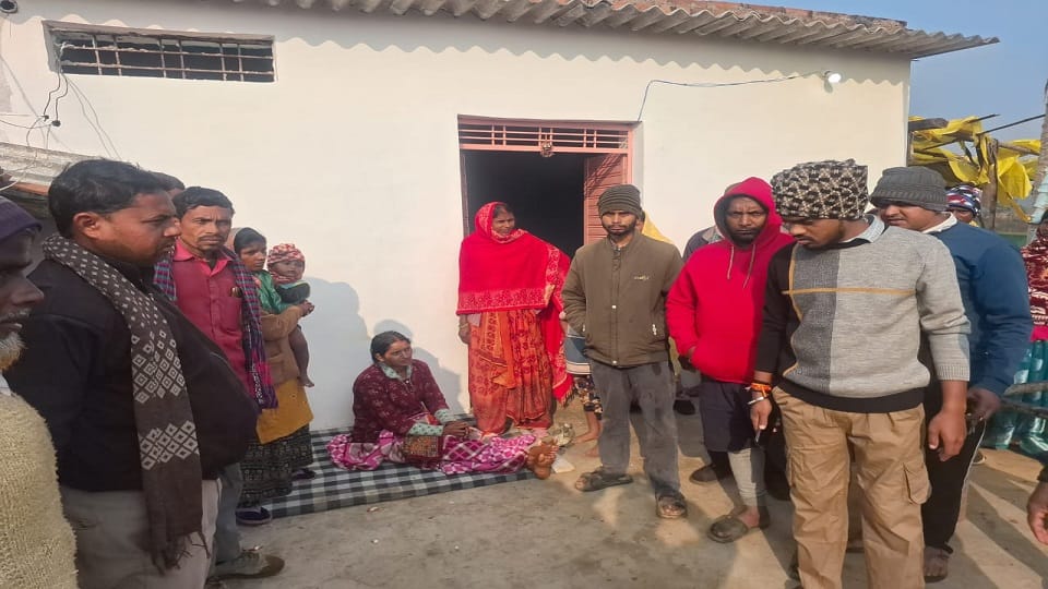 Major theft incident in Ramanujganj town goods worth lakhs stolen in ward number three