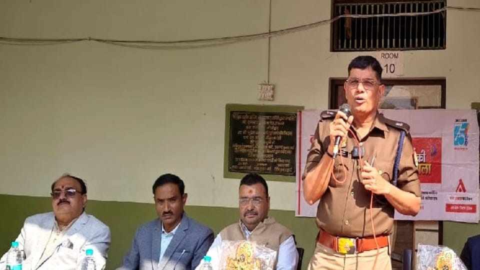 Amar Ujala Police Ki Pathshala in Hathras