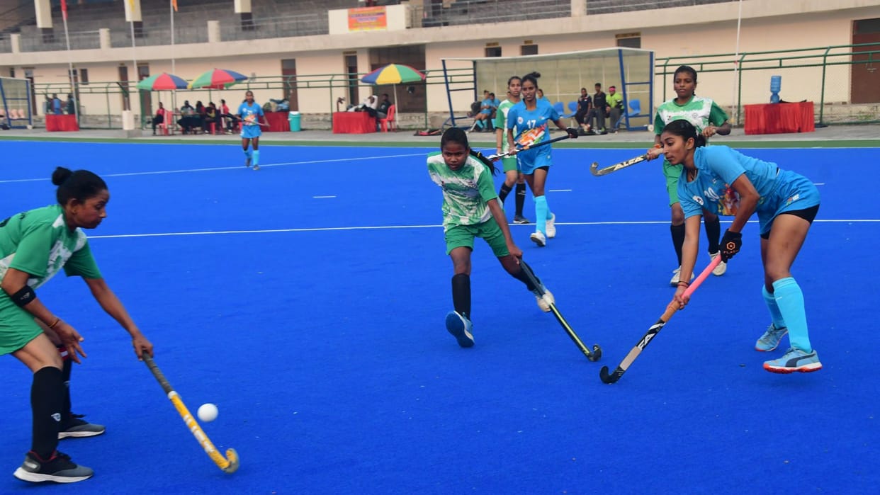 Sports news of women hockey 11 girls scored 41 goals knockout matches starts in varanasi