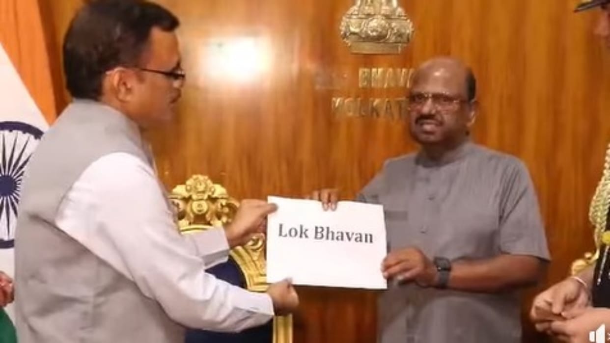 Raj Bhavan in Kolkata became 'Lok Bhavan', Governor Bose changed the name on the instructions of the Centre