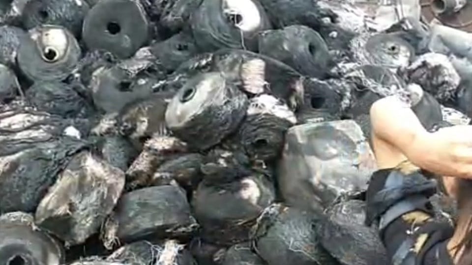 Meerut: Fire broke out in power loom factory in Ashiana Colony, 10 members of the same family got burnt