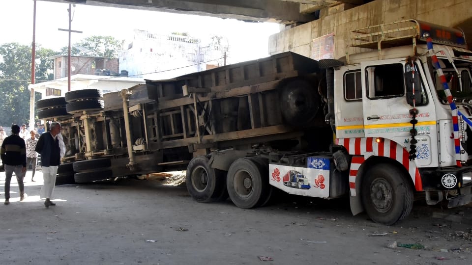 Maharashtra MACT Orders Truck Owner, Insurer to Pay Rs 36.5 Lakh Compensation in Fatal Road Accident Case