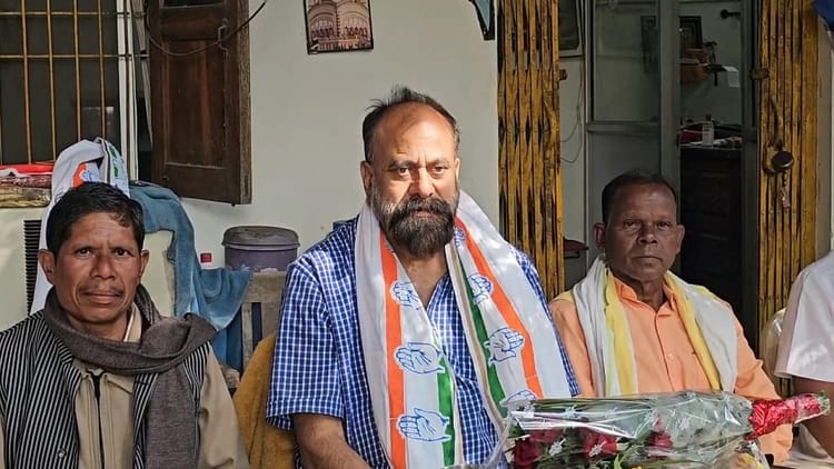 कोंडागांव: तीसरी बार जिला अध्यक्ष बने रवि घोष, गुटबाजी तोड़ने और बीजेपी सरकार को घेरने की तैयारी तेज