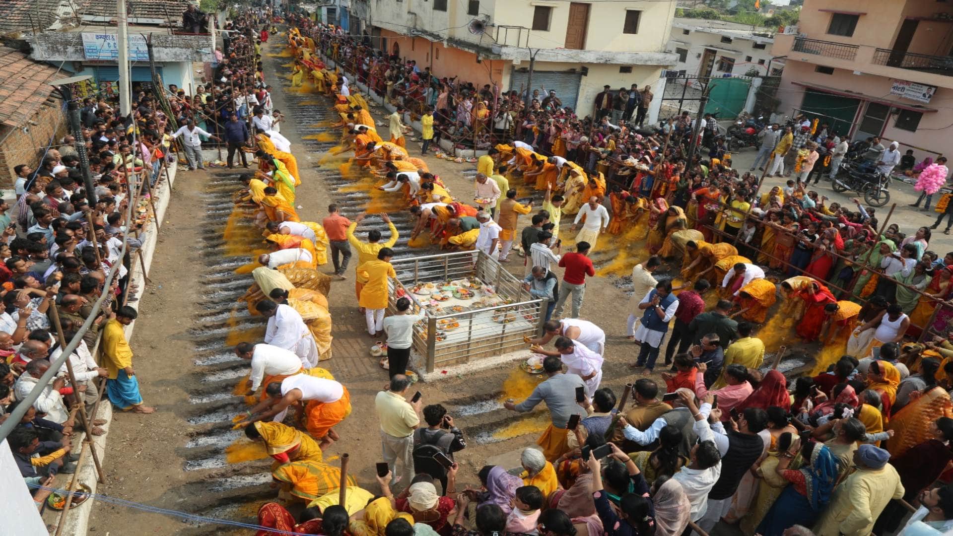 Sagar News: 400 year old fire fair begins in Deori