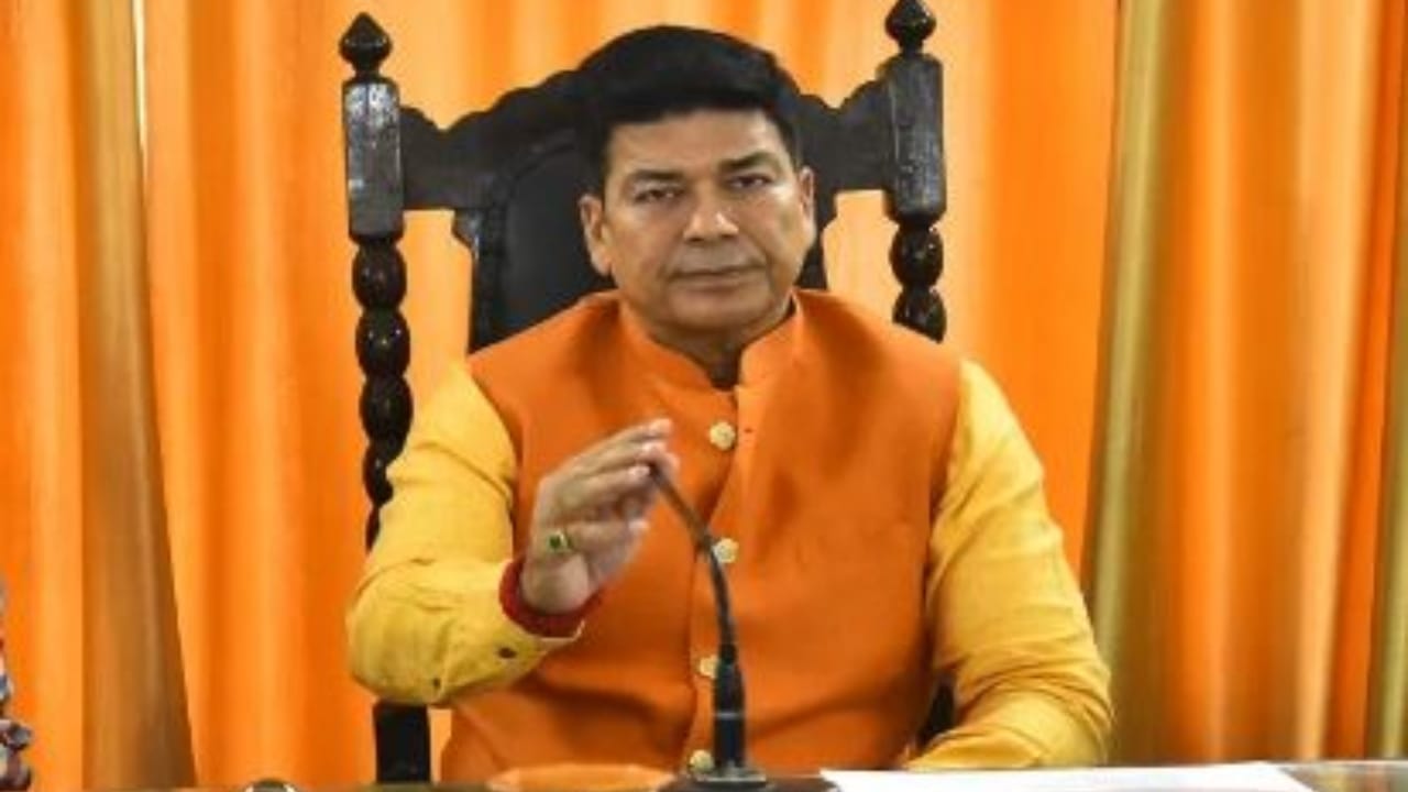 महापौर उमेश गौतम