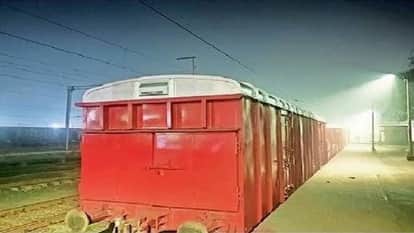 Two workers painting an accident relief van at the station were electrocuted one died in the accident in Korba