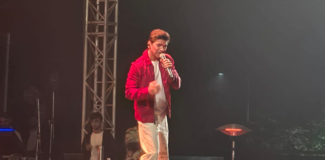 Bihar News: Program at Patna AIIMS, doctors danced to singer Shaan's performance, Bihar Local News