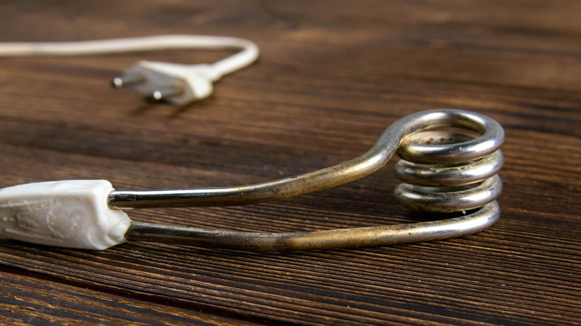 list of restricted things in train journey in india never carry these items on a train