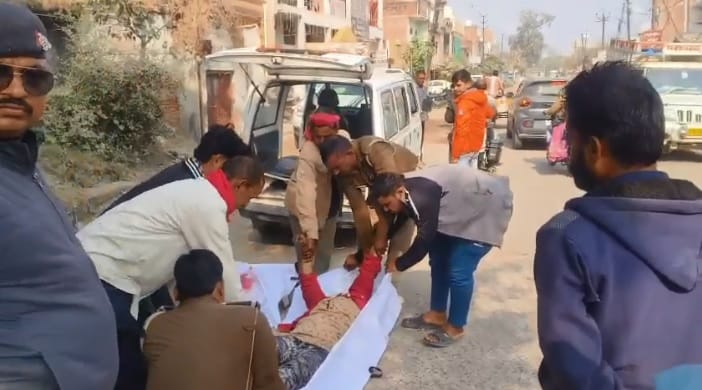 Fatehpur Wife beaten to death on suspicion of illicit relationship husband himself went to the police station