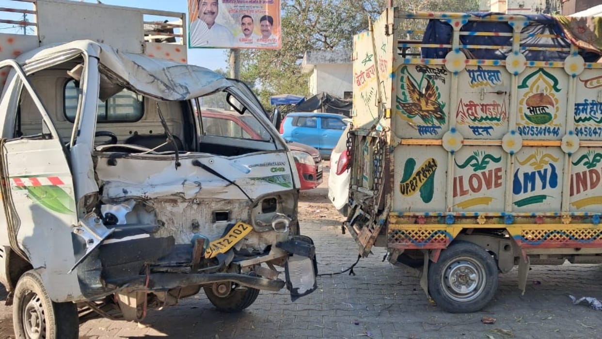 sleeper bus collided with two loader vehicles driver killed in Budaun