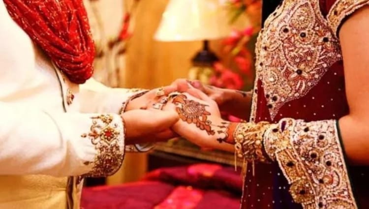 Bihar: शादी से एक माह पहले दूल्हे का इंकार, कहा पहले दहेज दो, फिर होगी शादी; मोबाइल देने के बहाने मिलने गया था