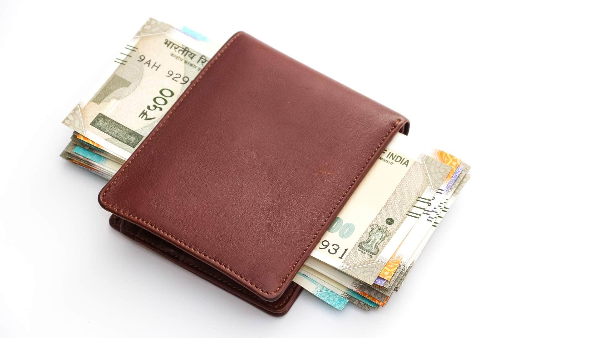 Feng Shui Tips there will never be a shortage of money in your wallet  .