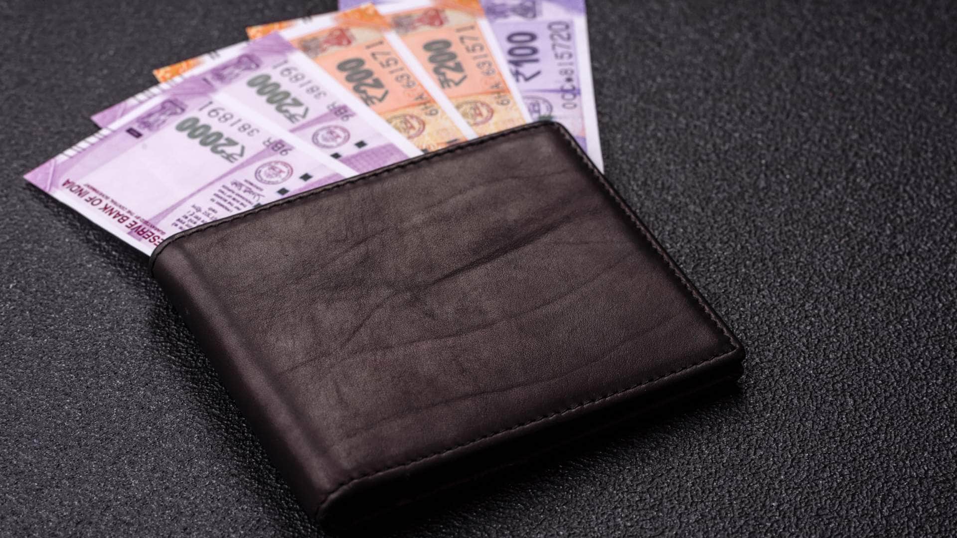 Feng Shui Tips there will never be a shortage of money in your wallet  .