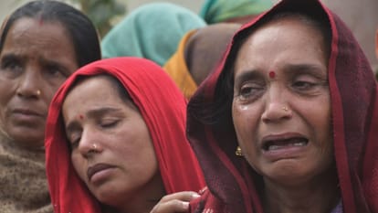 BLO Sarvesh Singh tension increased as the last date for SIR feeding was approaching in moradabad