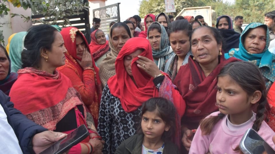 Target not achieved, BLO commits suicide in Moradabad Pain expressed in a three-page suicide note