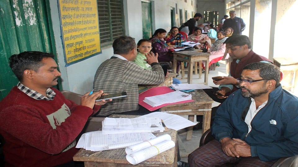 SIR form uploading work in Hathras
