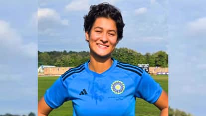 WPL 2026 Youngest Cricketer Deeya Yadav Biography And Achievement Delhi Capitals Player