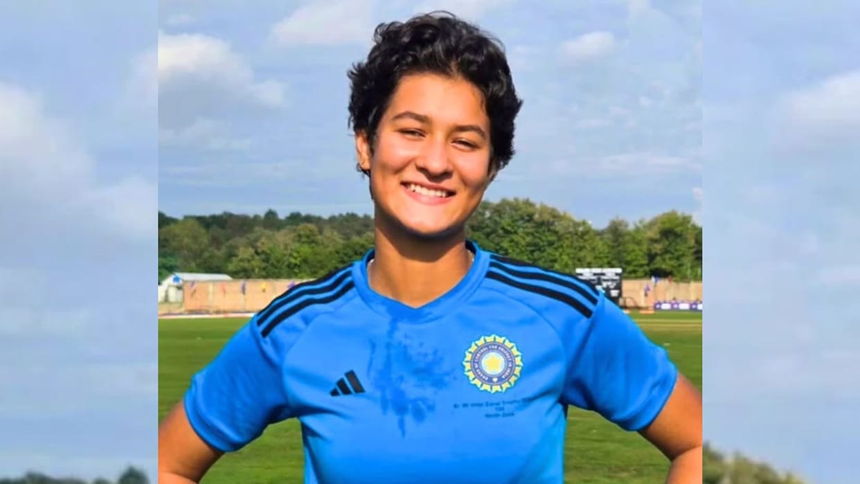 WPL 2026 Youngest Cricketer Deeya Yadav Biography And Achievement Delhi Capitals Player