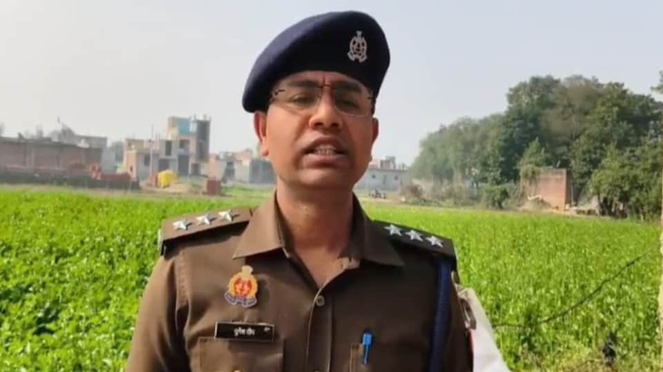 man killed his wife on suspicion of an illicit relationship IN Fatehpur