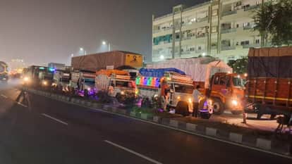 Jhansi: Five thousand vehicles stranded on Gwalior-Shivpuri highway