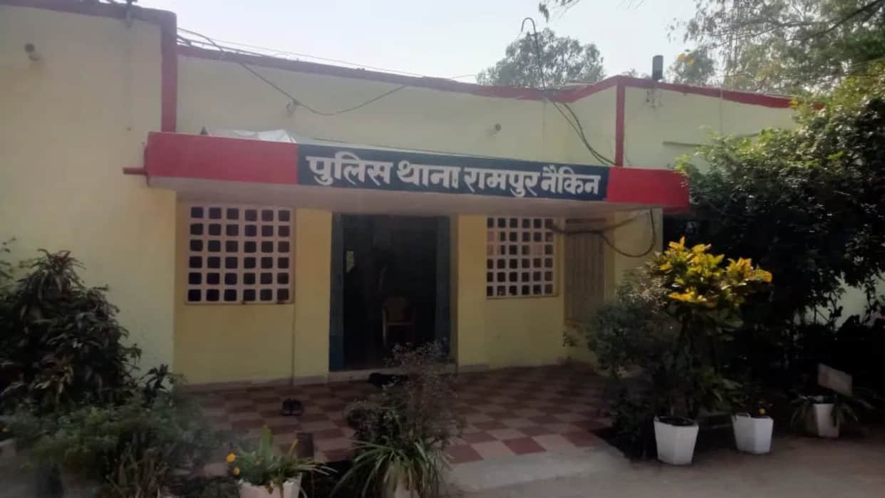 Brother's body found outside sister's house, family suspects murder - village in panic