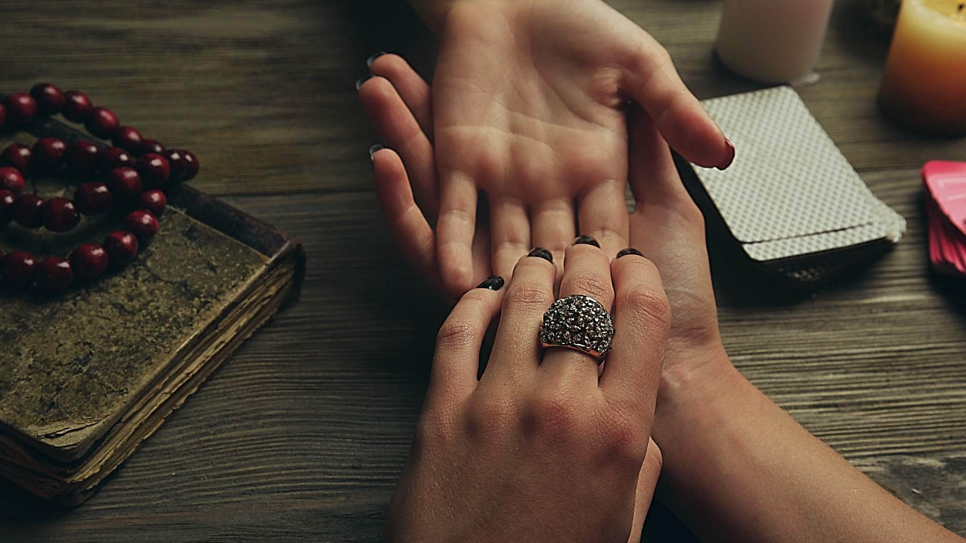 Lucky Palmistry Sign these lines on palm bring money wealth and prosperity