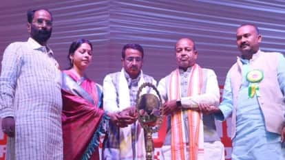 Bihar: All India Bhojpuri Sahitya Sammelan concludes with a grand resolution News in hindi