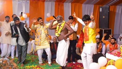 Jhansi: Shri Krishna's birth anniversary resonates in the Srimad Bhagwat Katha