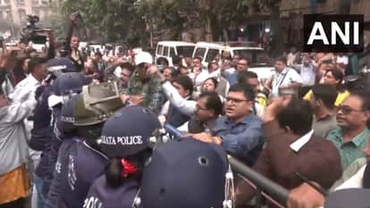 West bengal blo engaged in sir exercise protest outside election commission office