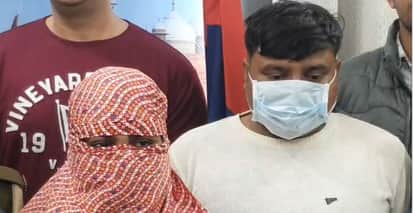 Honeytrap Blackmail Gang Busted in Agra Woman Accomplice Arrested