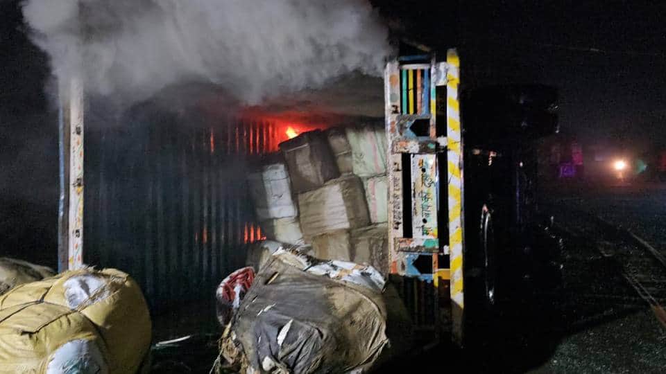 Three people died and 25 were injured when bus and truck collided in Balrampur