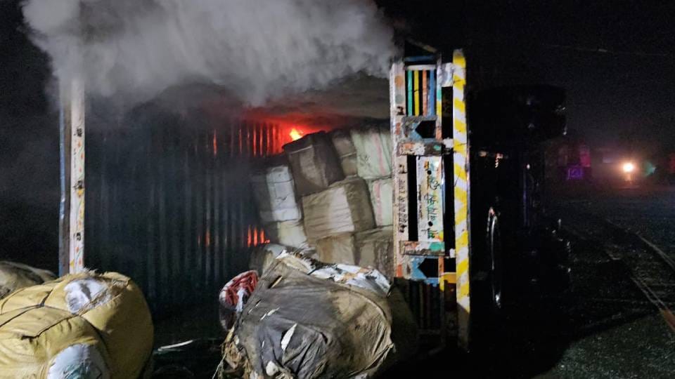 Three people died and 25 were injured when bus and truck collided in Balrampur
