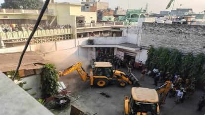 Bulldozer action begins at the wedding hall of SP leader close to Azam Khan in Bareilly